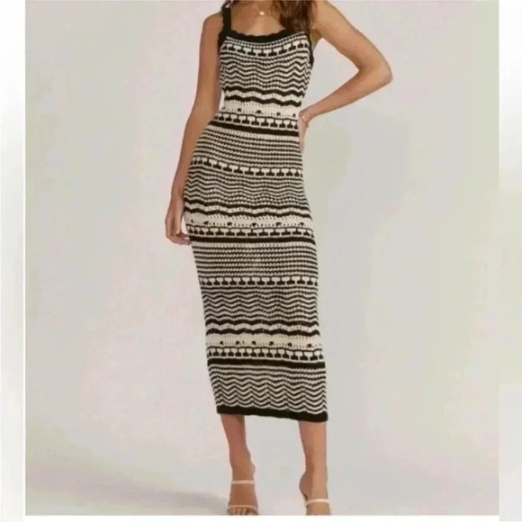 Joie Dresses & Skirts - NWT Joie sweater dress size medium 50 inches long